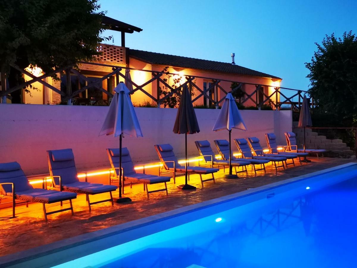 B&B Ceresa - Country House Лорето Екстериор снимка